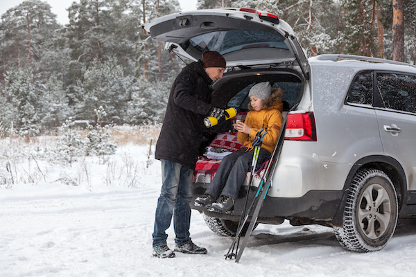 How to Build the Perfect Winter Emergency Car Kit